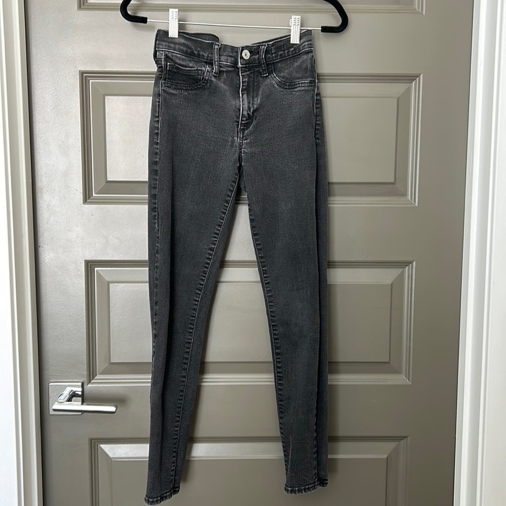 Gap Favorite Jegging - Distressed Gray - 27